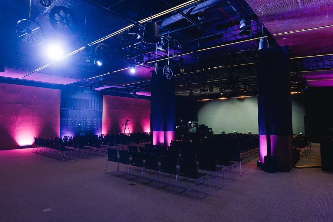 Event Hall — networking